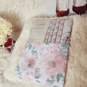 Pink floral shower curtain with 12 metal hooks 70 x 72 NEW